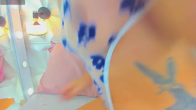 cute latinaxxx online show from 04.04.26