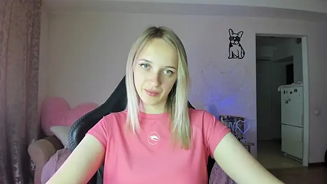 Snapshot of RouseReed chatting on 06.21.26 RouseReed online show from 06.21.26