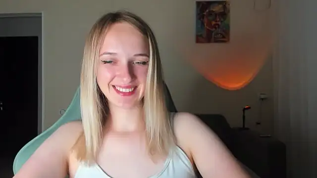 Snapshot of RouseReed chatting on 07.04.26 RouseReed online show from 07.04.26