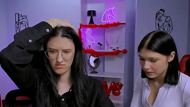 Snapshot of scarlet_mooore chatting on 03.07.25 scarlet mooore online show from 03.07.25