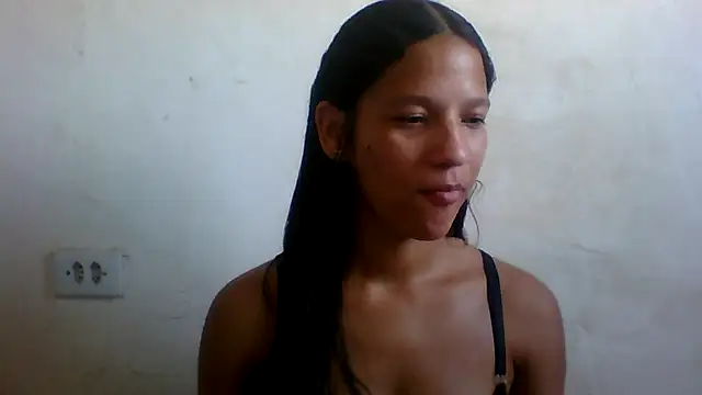 Snapshot of By_Aninha chatting on 02.23.25 By Aninha online show from 02.23.25