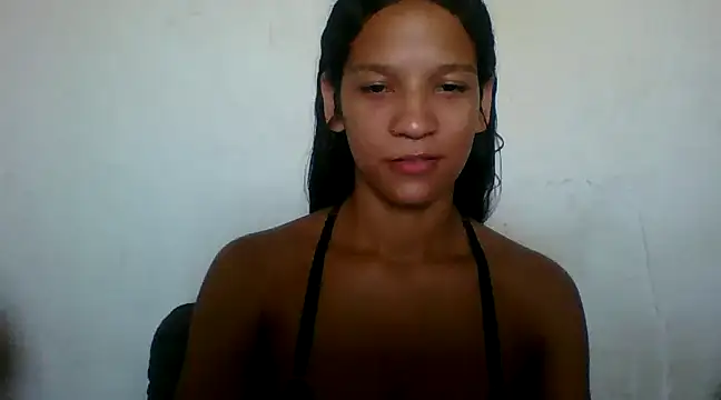 Snapshot of By_Aninha chatting on 03.22.25 By Aninha online show from 03.22.25