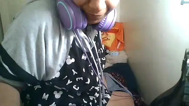 Daszler online show from 02.18.25