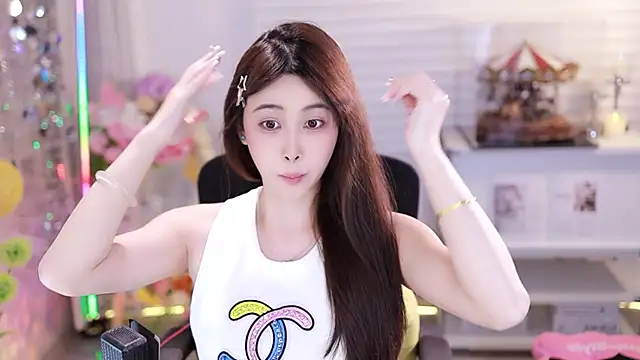 Snapshot of SleepArtist chatting on 02.05.26 SleepArtist online show from 02.05.26