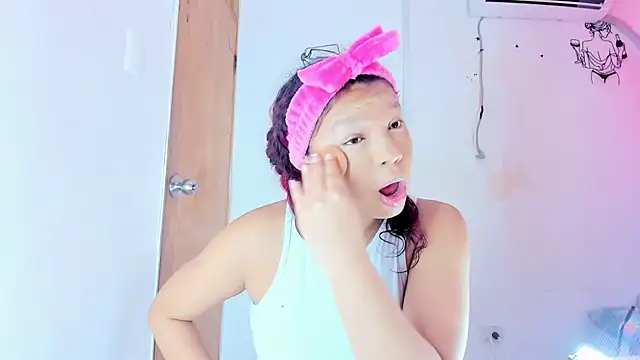 Emily Coper18 online show from 03.14.26