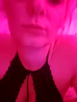Snapshot of Wendyx666_Pika chatting on 10.05.25 Wendyx666 Pika online show from 10.05.25