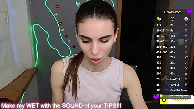 EmmyGreans online show from 02.08.25