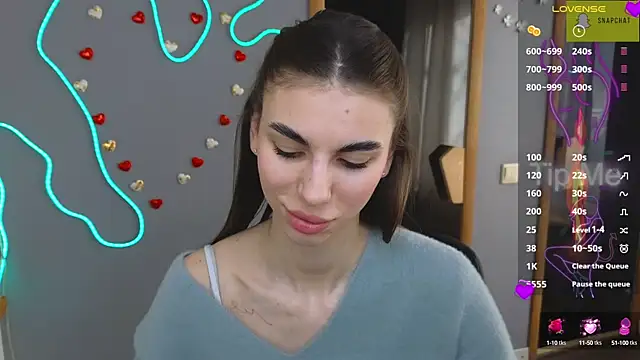 EmmyGreans online show from 03.20.25