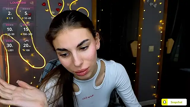 EmmyGreans online show from 10.07.25