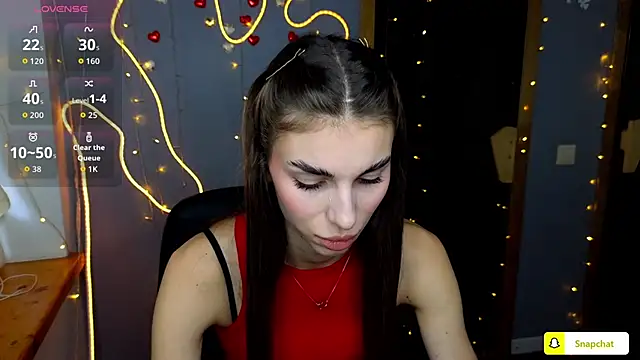 EmmyGreans online show from 10.08.25