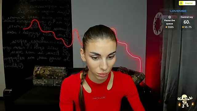 Snapshot of EmmyGreans chatting on 12.01.25 EmmyGreans online show from 12.01.25