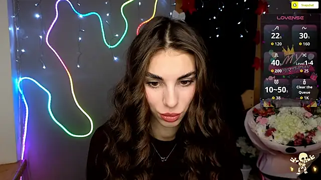 Snapshot of EmmyGreans chatting on 12.05.25 EmmyGreans online show from 12.05.25