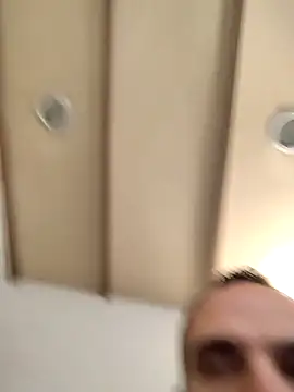 leon3875 online show from 10.31.25