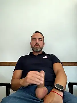 leon3875 online show from 02.02.26