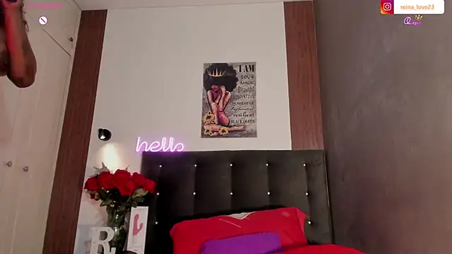 Snapshot of Reina_Love2 chatting on 07.24.26 Reina Love2 online show from 07.24.26