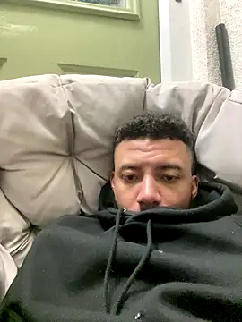 Snapshot of mbbc99 chatting on 12.18.25 mbbc99 online show from 12.18.25