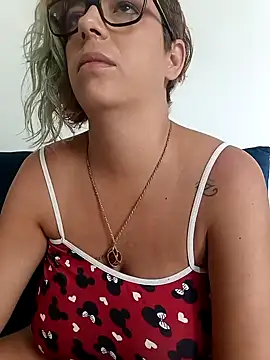 Escarlate4you  online show from 12.22.24