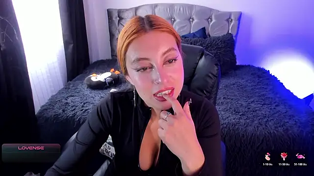 Violetaarey online show from 02.13.26