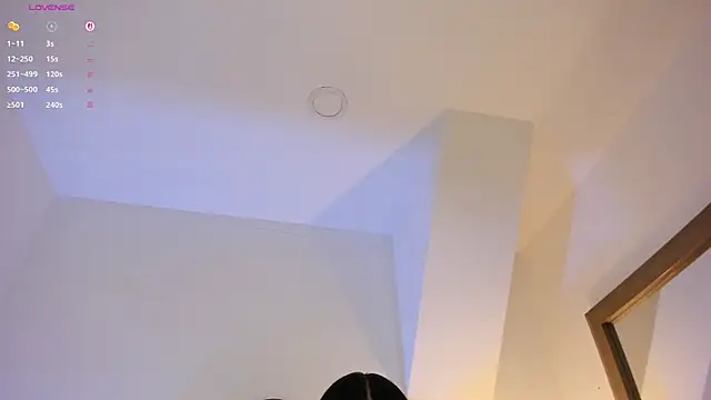 Mara Betancurt online show from 11.12.25