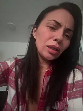 Snapshot of KimKelly13 chatting on 01.16.25 KimKelly13 online show from 01.16.25