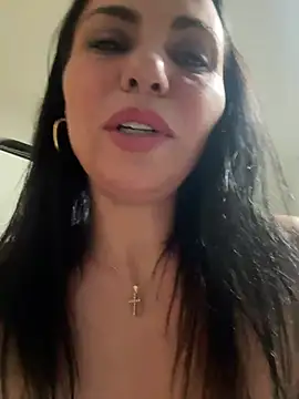 Snapshot of KimKelly13 chatting on 02.25.25 KimKelly13 online show from 02.25.25