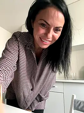 Snapshot of KimKelly13 chatting on 10.03.25 KimKelly13 online show from 10.03.25