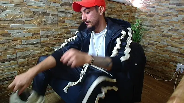 Snapshot of AndrewBanner chatting on 01.15.25 AndrewBanner online show from 01.15.25
