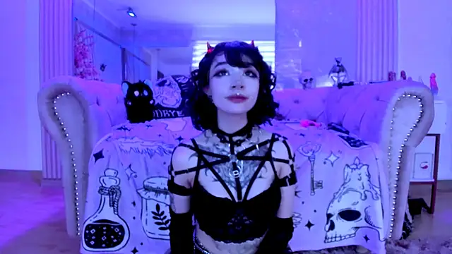 zephirahabney online show from 01.30.25