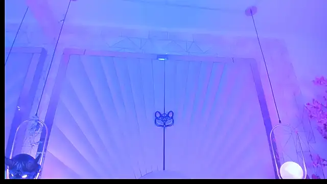 zephirahabney online show from 02.06.25