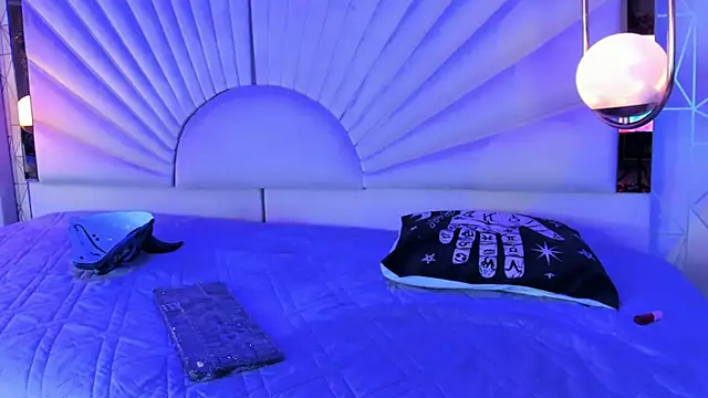 zephirahabney online show from 02.23.25