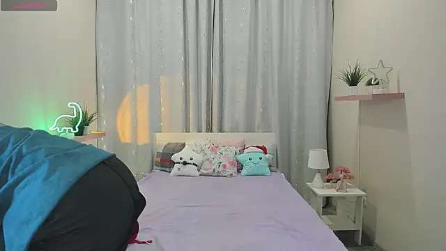 TiffanyBatson online show from 12.05.24