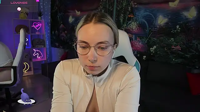 TiffanyBatson online show from 01.22.25