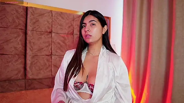 Snapshot of ShelleyMorell chatting on 02.17.26 ShelleyMorell online show from 02.17.26