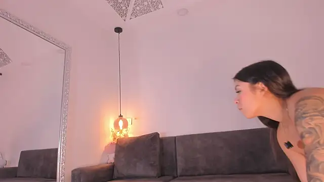 Isabella francoo online show from 11.01.25