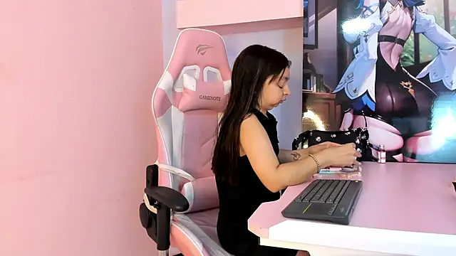 CharlotteMuller online show from 04.22.26