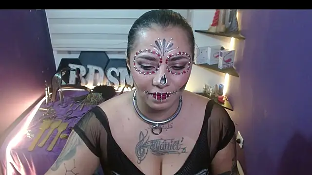 Snapshot of Alexa_Slavehot777 chatting on 10.26.25 Alexa Slavehot777 online show from 10.26.25