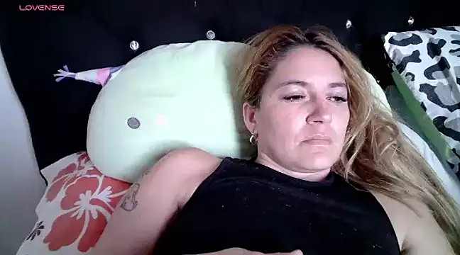 Izury Blondee online show from 01.16.25