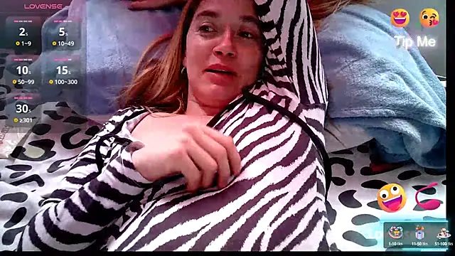 Izury Blondee online show from 03.09.25