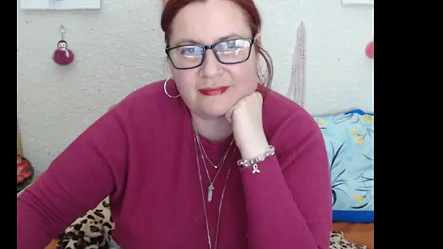 Snapshot of PlayfullMature chatting on 11.04.25 PlayfullMature online show from 11.04.25