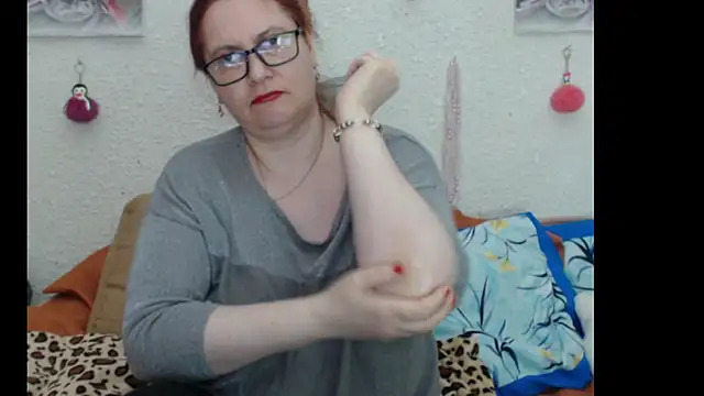 Snapshot of PlayfullMature chatting on 11.07.25 PlayfullMature online show from 11.07.25