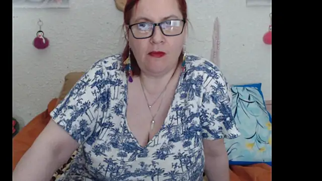 Snapshot of PlayfullMature chatting on 11.09.25 PlayfullMature online show from 11.09.25