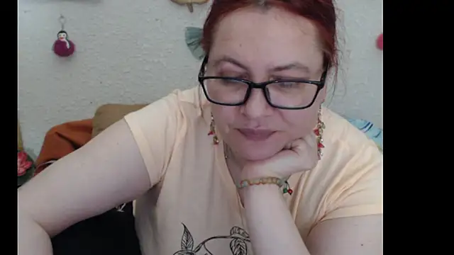 Snapshot of PlayfullMature chatting on 11.12.25 PlayfullMature online show from 11.12.25