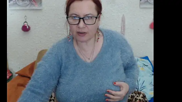 Snapshot of PlayfullMature chatting on 11.13.25 PlayfullMature online show from 11.13.25