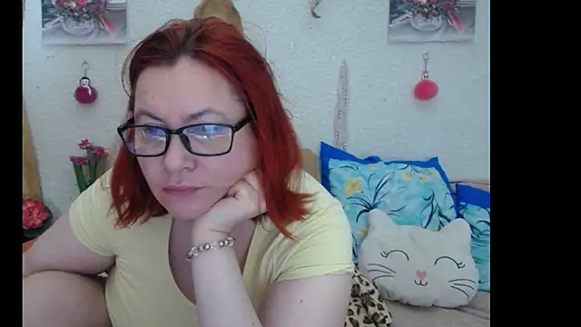 Snapshot of PlayfullMature chatting on 11.14.25 PlayfullMature online show from 11.14.25