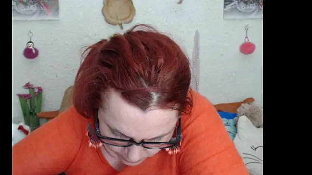 Snapshot of PlayfullMature chatting on 11.27.25 PlayfullMature online show from 11.27.25