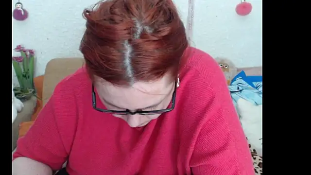 Snapshot of PlayfullMature chatting on 12.01.25 PlayfullMature online show from 12.01.25