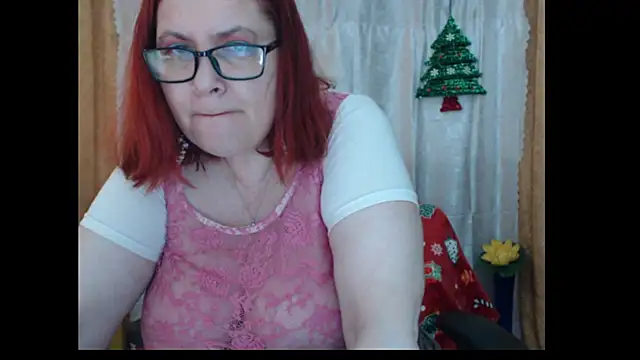 Snapshot of PlayfullMature chatting on 01.14.26 PlayfullMature online show from 01.14.26