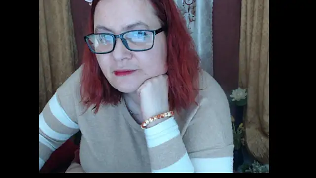 Snapshot of PlayfullMature chatting on 02.18.26 PlayfullMature online show from 02.18.26