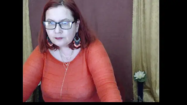 Snapshot of PlayfullMature chatting on 03.04.26 PlayfullMature online show from 03.04.26