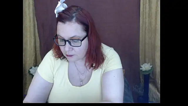 Snapshot of PlayfullMature chatting on 03.06.26 PlayfullMature online show from 03.06.26